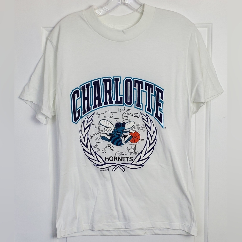 Super Shirts VTG NBA Charlotte Hornets Inaugural Signature T-Shirt RARE - Size M